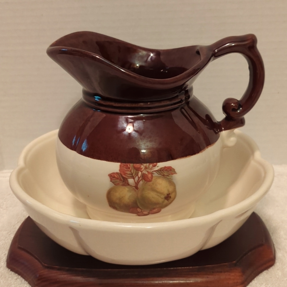 McCoy Fruit Festival Pitcher Wash And Bowl Set - 7528 USA